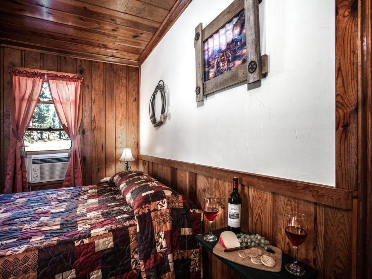 Apache Village Cabinette 15, Queen Bed, Midtown, Sleeps 2 Ruidoso Zewnętrze zdjęcie